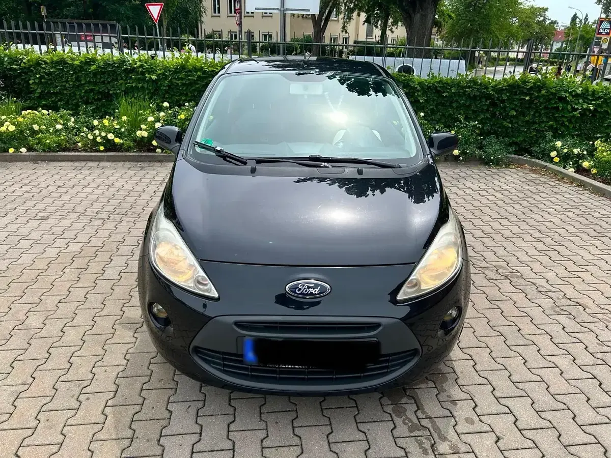 Gebraucht Ford Ka 69 PS (50 kW) 2011 Schwarz Kleinwagen