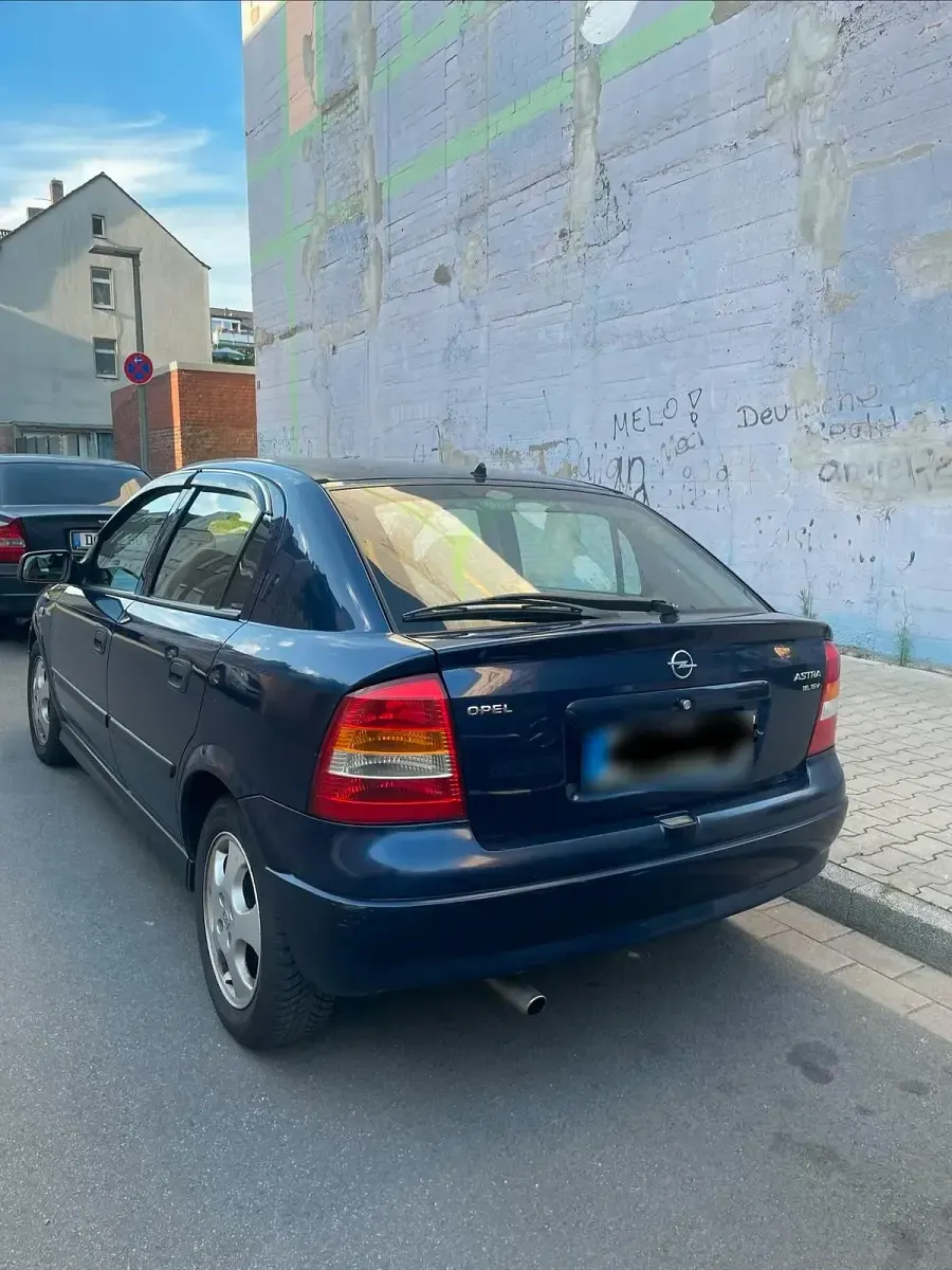Gebraucht Opel Astra 100 PS (73 kW) 2000 Blau Coupé