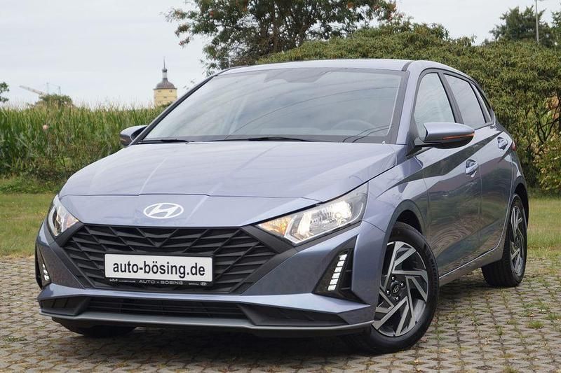 Blau Neu 2025 Hyundai i20 Limousine | 17.990 € (Fairer Preis) - Bild 1/4