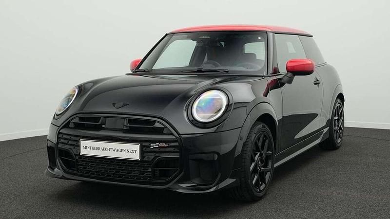 Schwarz Gebraucht 2024 Mini John Cooper Works Kleinwagen | 29.468 € (Fairer Preis) - Bild 1/4