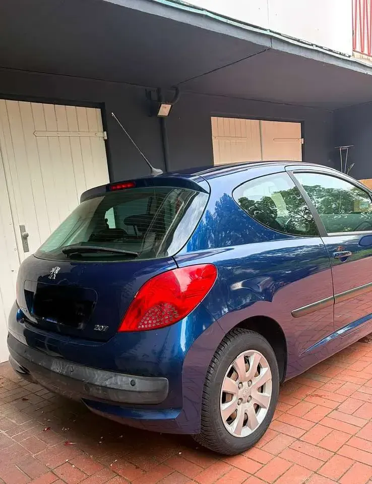 Gebraucht Peugeot 207 88 PS (64 kW) 2006 Blau Limousine