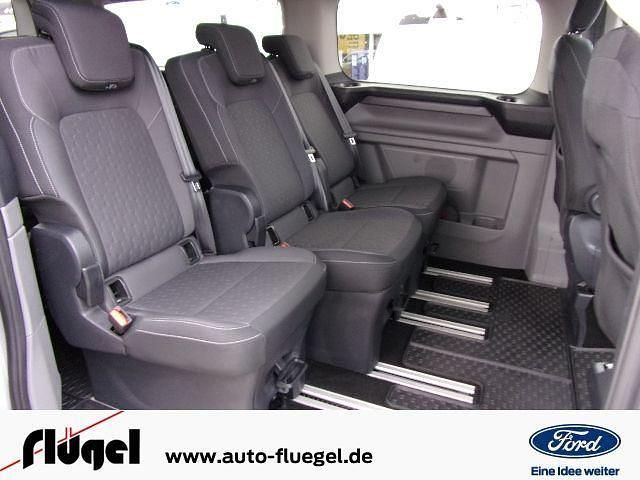 Gebraucht Ford Tourneo Titanium 170 PS (125 kW) 2025 Grau Van / Kleinbus