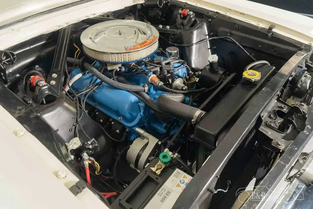 Używany Ford V8 205 KM (150 kW) 1966 Biały Kabriolet