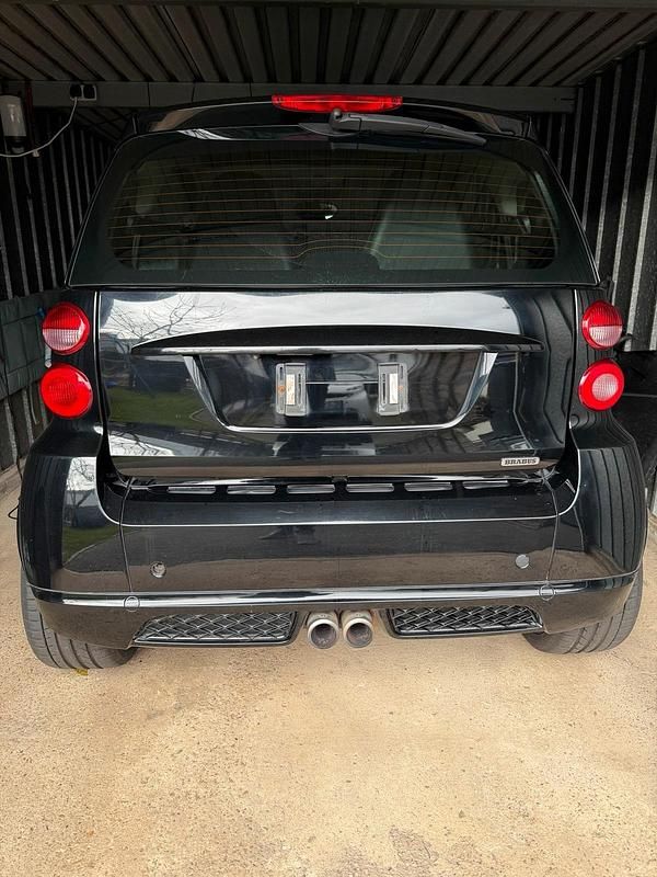 Gebraucht Smart ForTwo Coupé Brabus 84 PS (61 kW) 2010 Schwarz Coupé