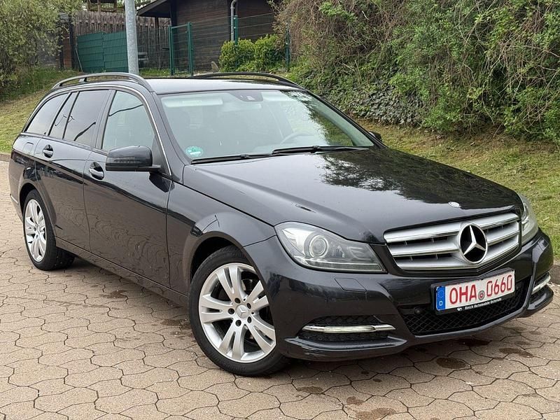 Schwarz Gebraucht 2013 Mercedes C220 Kombi | 8.999 € (Guter Preis) - Bild 1/4