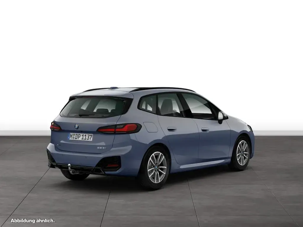Gebraucht BMW 223 Active Tourer Luxury Line 204 PS (150 kW) 2025 Sparkling kupfergrau metallic Van / Kleinbus