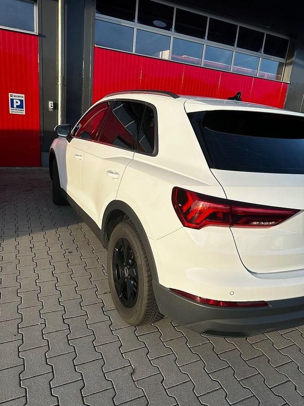Gebraucht Audi Q3 Ambiente 150 PS (110 kW) 2020 Weiß SUV