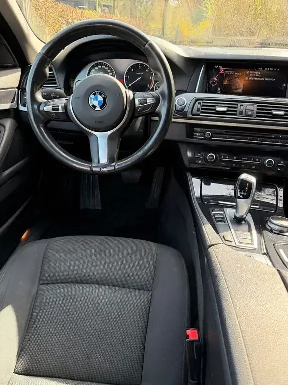 Gebraucht BMW 520 Efficient Dynamics 190 PS (139 kW) 2016 Schwarz Limousine