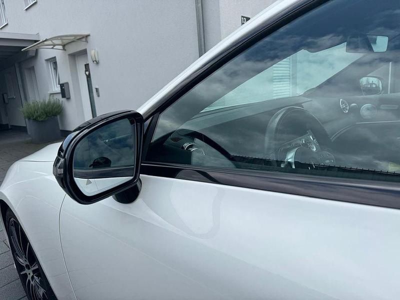 Gebraucht Mercedes E300 245 PS (180 kW) 2019 Weiß Coupé