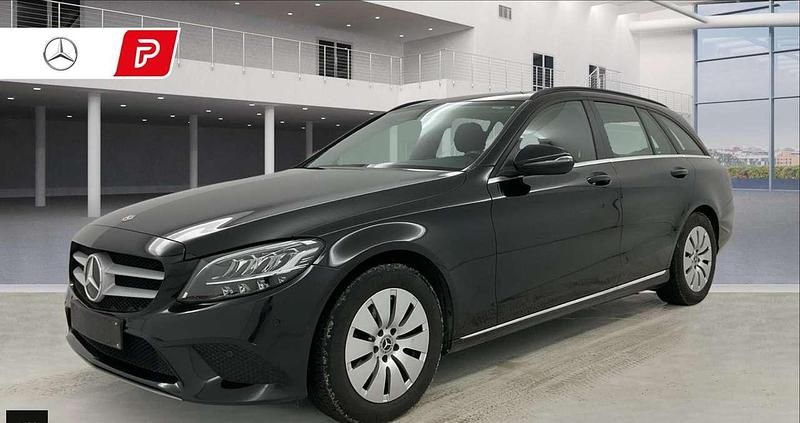 Gebraucht Mercedes C180 122 PS (89 kW) 2020 Obsidianschwarz Kombi