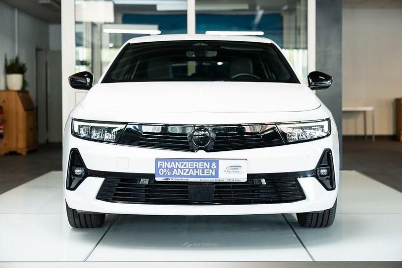 Weiß Gebraucht 2024 Opel Astra Kombi | 20.380 € (Fairer Preis) - Bild 1/4