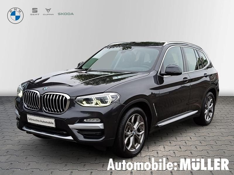 Grau Gebraucht 2017 BMW X3 xLine SUV | 29.850 € - Bild 1/4