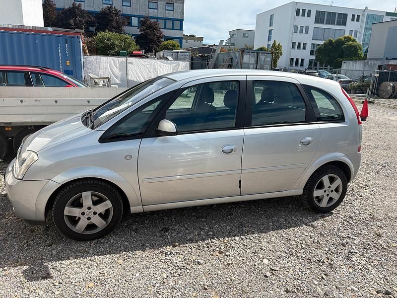 Silber Gebraucht 2003 Opel Meriva Van / Kleinbus | 1.200 € (Guter Preis) - Bild 1/4