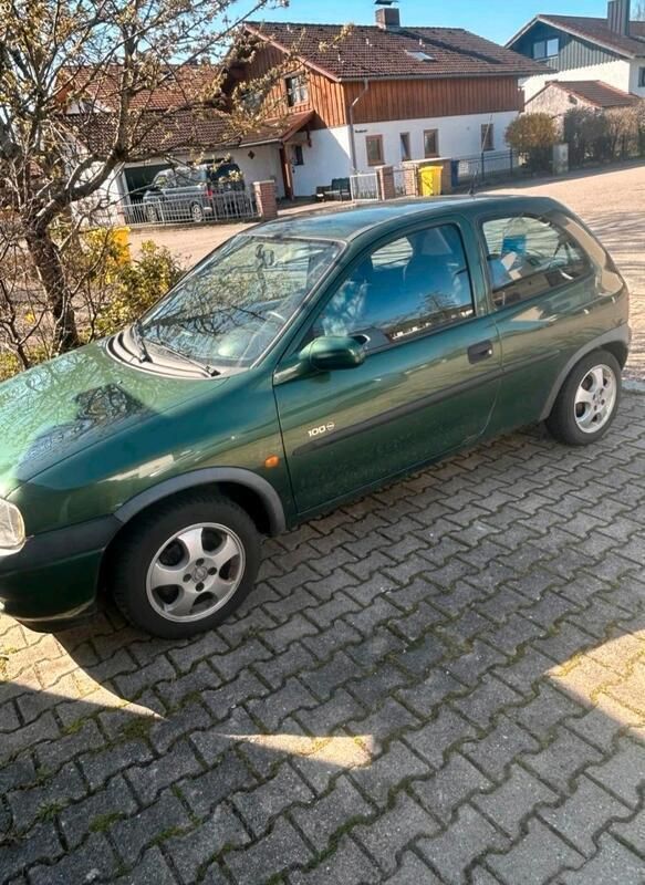 Grün Gebraucht 1999 Opel Corsa Kleinwagen | 800 € (Fairer Preis) - Bild 1/4