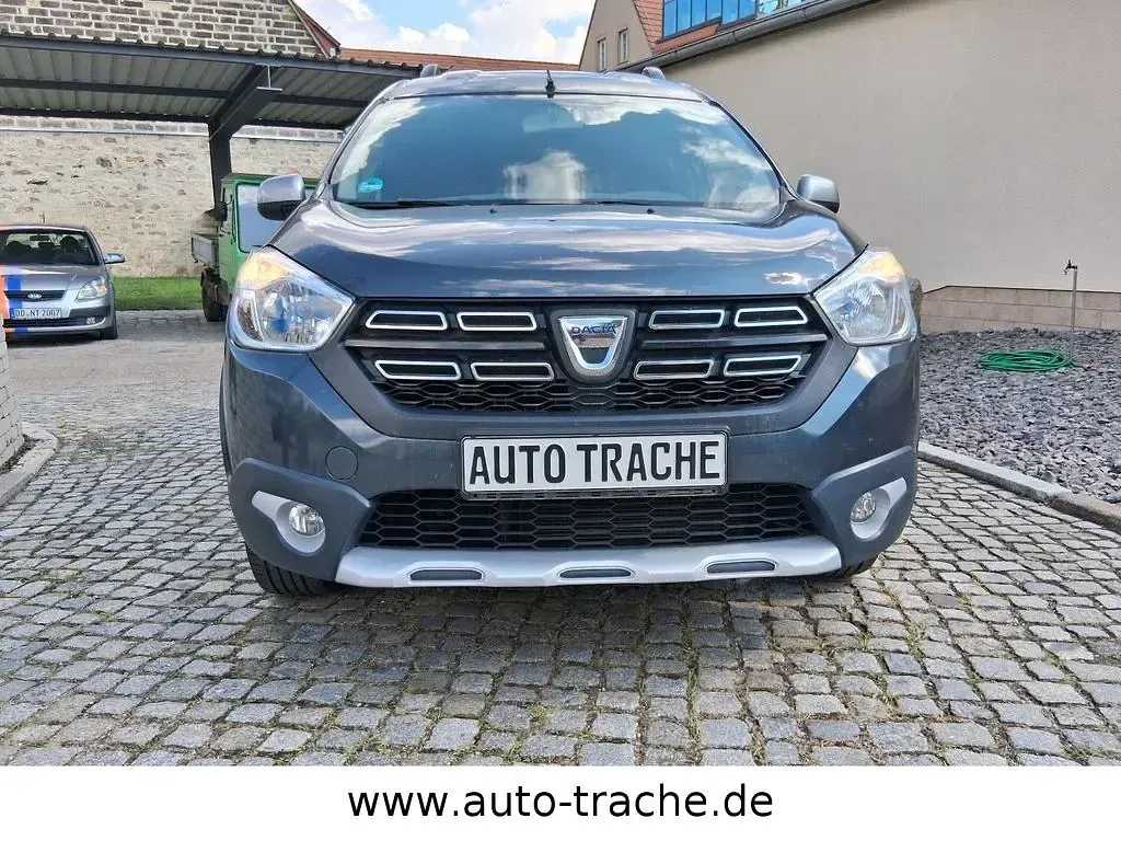 Gebraucht Dacia Dokker Ambiance 102 PS (75 kW) 2018 Grau Van / Kleinbus