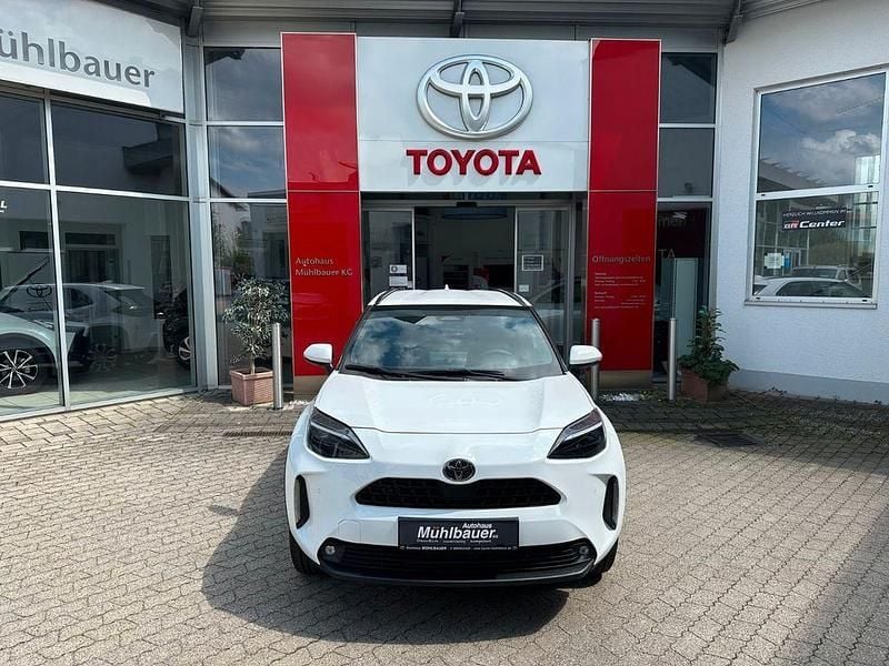 Weiß Neu 2025 Toyota Yaris Cross SUV | 27.990 € (Guter Preis) - Bild 1/4
