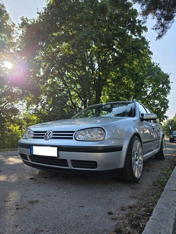 Silber Gebraucht 2005 VW Golf IV Ocean Kombi | 3.499 € (Etwas zu teuer) - Bild 1/4