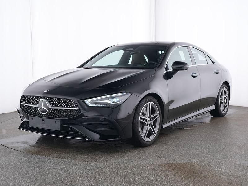 Unilack nachtschwarz Gebraucht 2024 Mercedes CLA200 AMG Coupé | 34.890 € (Guter Preis) - Bild 1/4