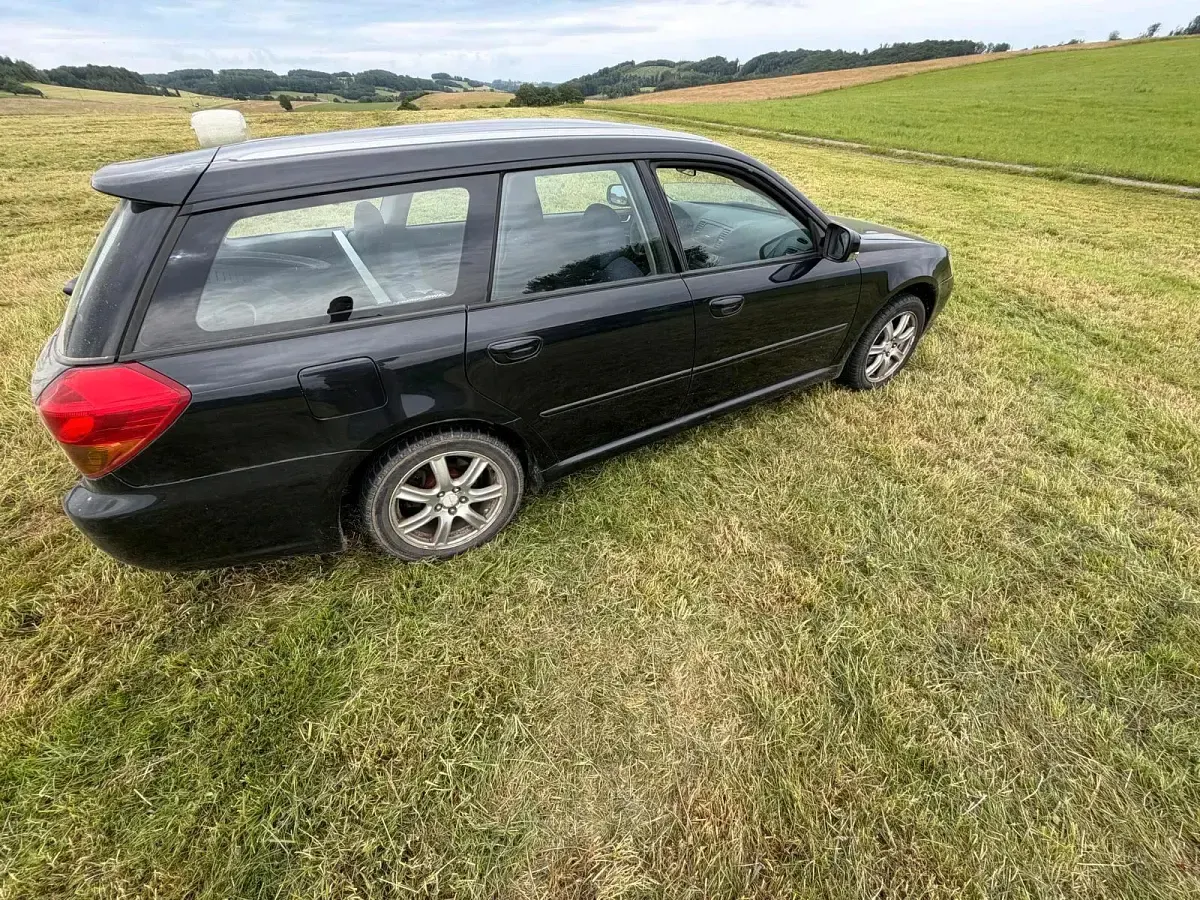 Gebraucht Subaru Legacy 137 PS (100 kW) 2003 Schwarz Kombi