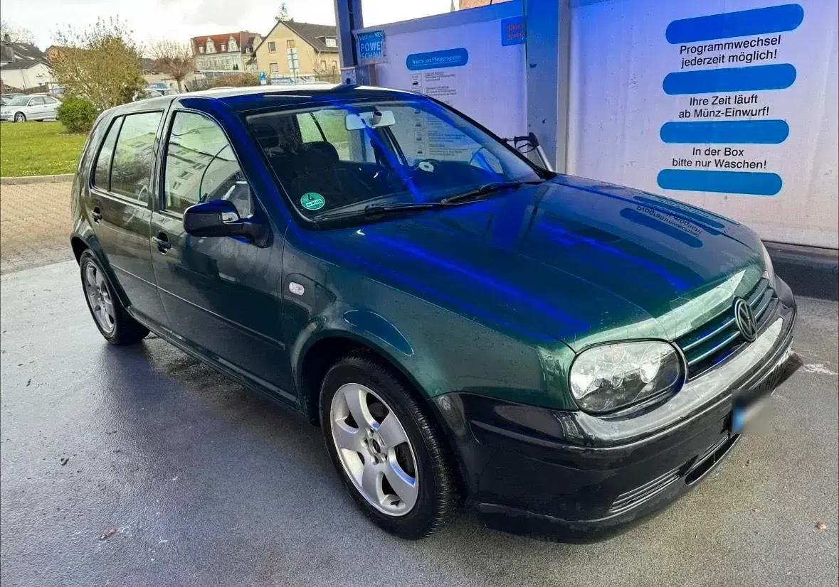 Second-hand VW Golf III 101 CP (74 kW) 1999 Verde Hatchback