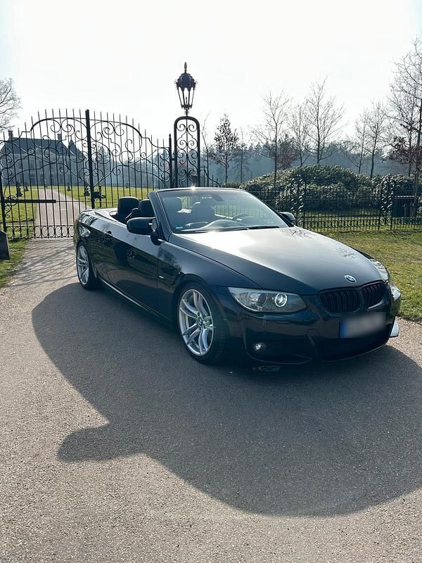 Gebraucht BMW 325 Cabriolet Performance 348 PS (255 kW) 2010 Schwarz Cabrio