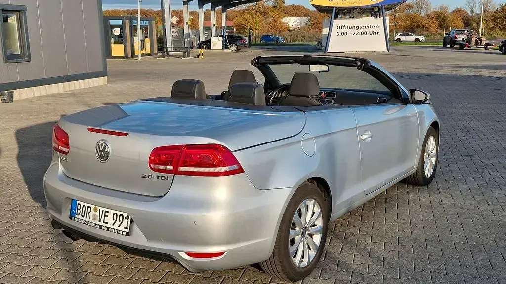 Gebraucht VW Eos Sportline 140 PS (102 kW) 2012 Silber Cabrio
