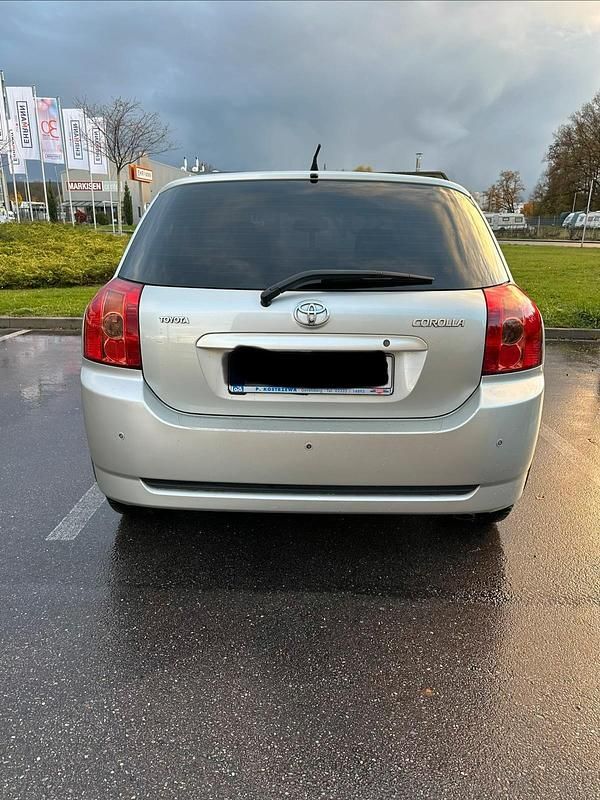 Gebraucht Toyota Corolla 115 PS (84 kW) 2005 Silber Limousine