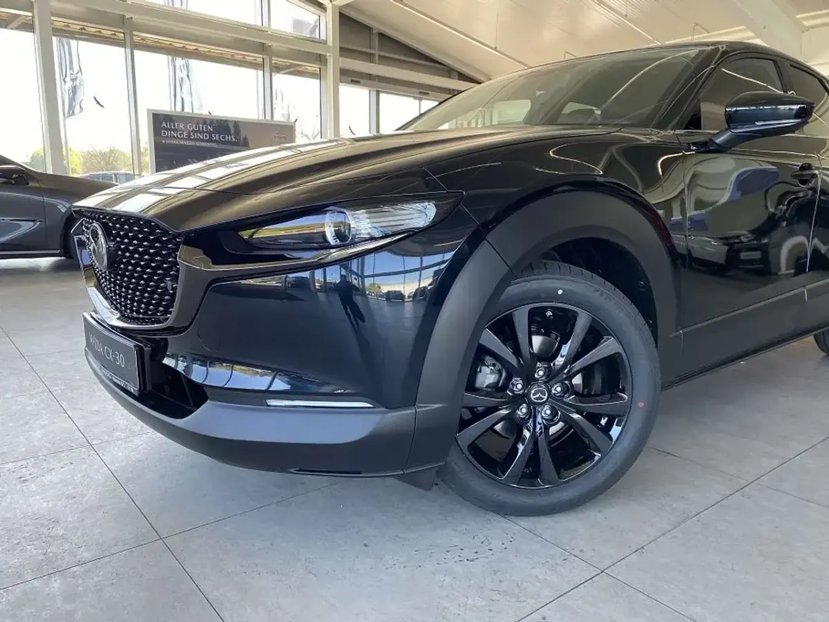 Neu Mazda CX-30 Nagisa 140 PS (102 kW) 2025 Jet black SUV