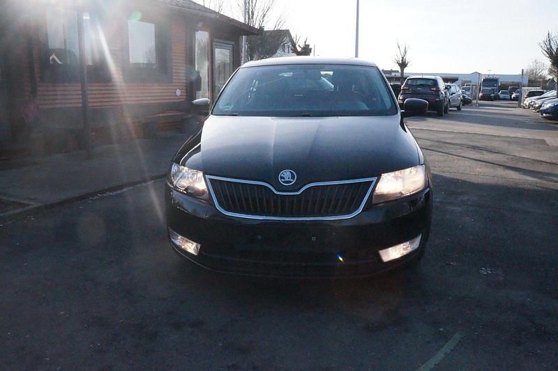 Gebraucht Skoda Rapid Ambition 105 PS (77 kW) 2014 Schwarz Limousine