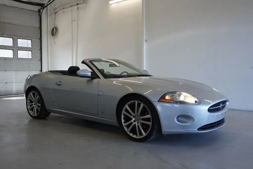 Gebraucht Jaguar XK 298 PS (219 kW) 2006 Silber Cabrio