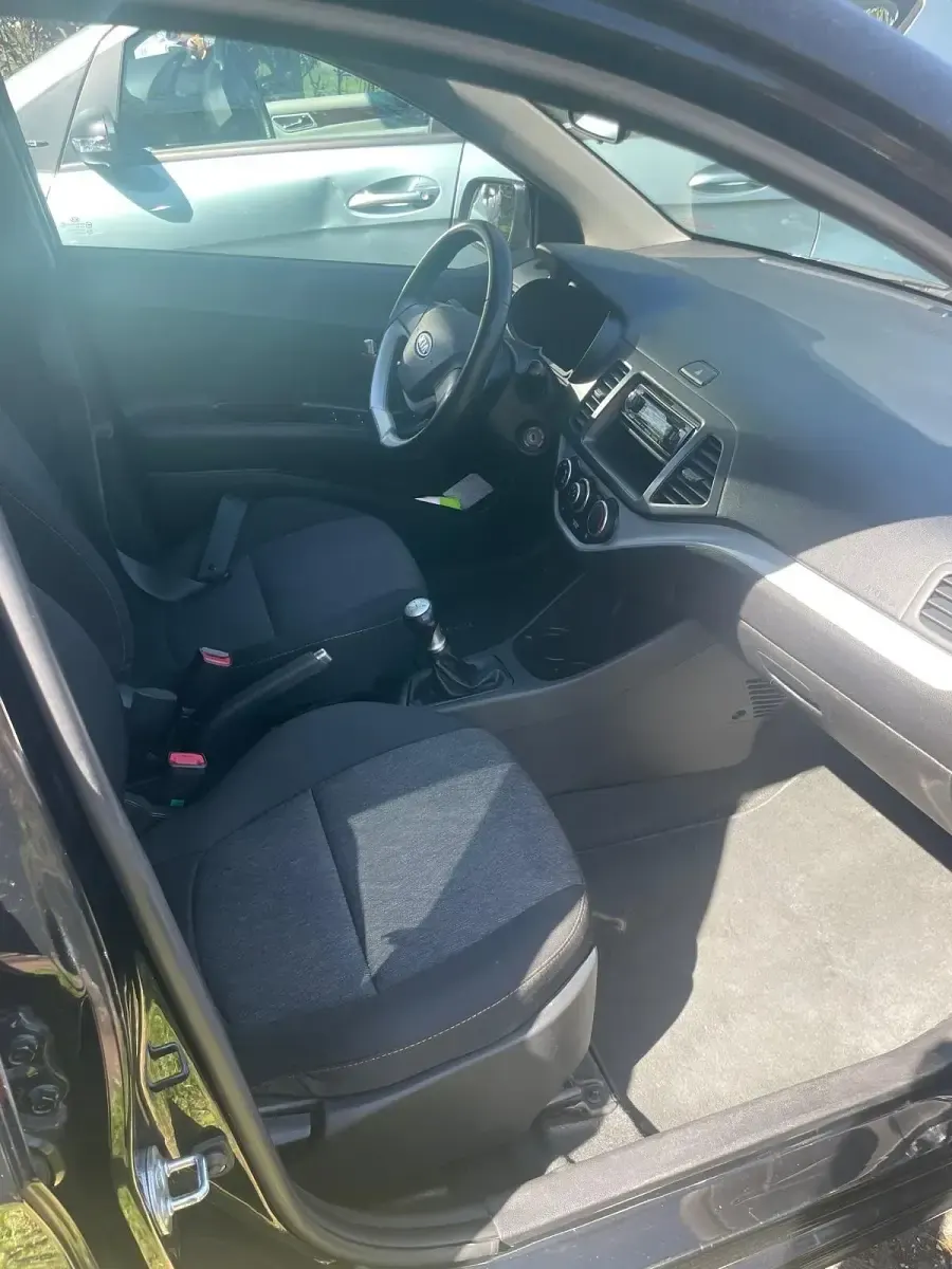 Gebraucht Kia Picanto 70 PS (51 kW) 2012 Schwarz Kleinwagen