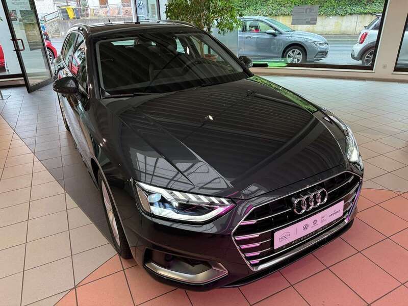 Gebraucht Audi A4 Advanced 204 PS (150 kW) 2022 Grau Kombi