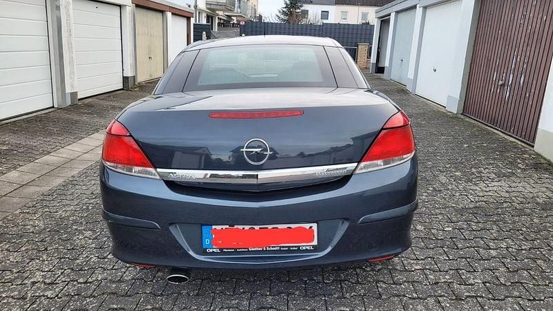 Gebraucht Opel Astra Cabriolet 105 PS (77 kW) 2006 Grau Cabrio