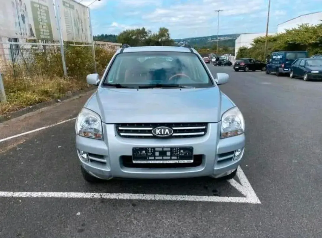 Gebraucht Kia Sportage 140 PS (102 kW) 2005 Silber SUV