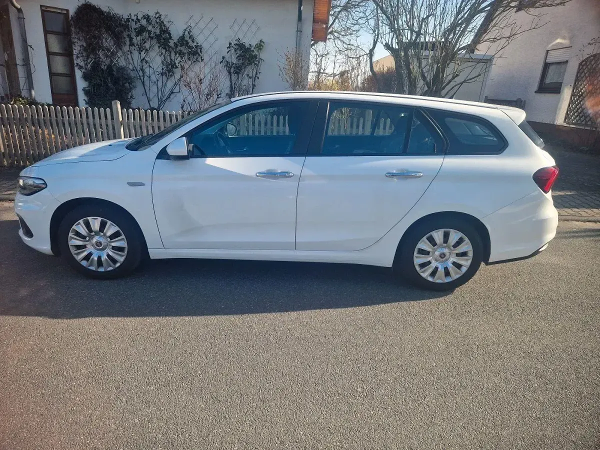 Gebraucht Fiat Tipo Lounge 95 PS (69 kW) 2020 Kombi