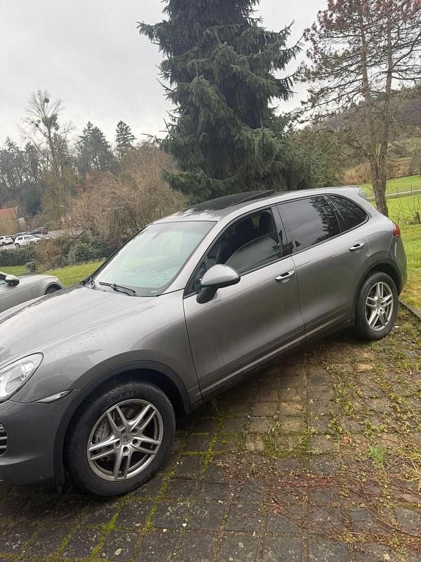 Gebraucht Porsche Cayenne 245 PS (180 kW) 2012 Grau SUV