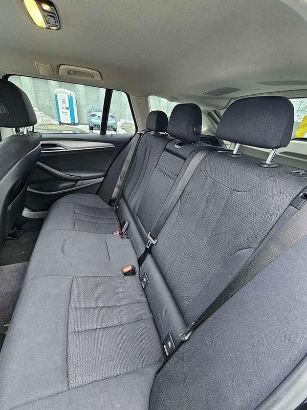 Gebraucht BMW 520 184 PS (135 kW) 2019 Schwarz Kombi