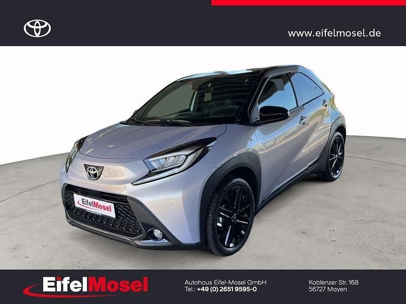 Schwarz Neu 2025 Toyota Aygo Kleinwagen | 22.560 € - Bild 1/4