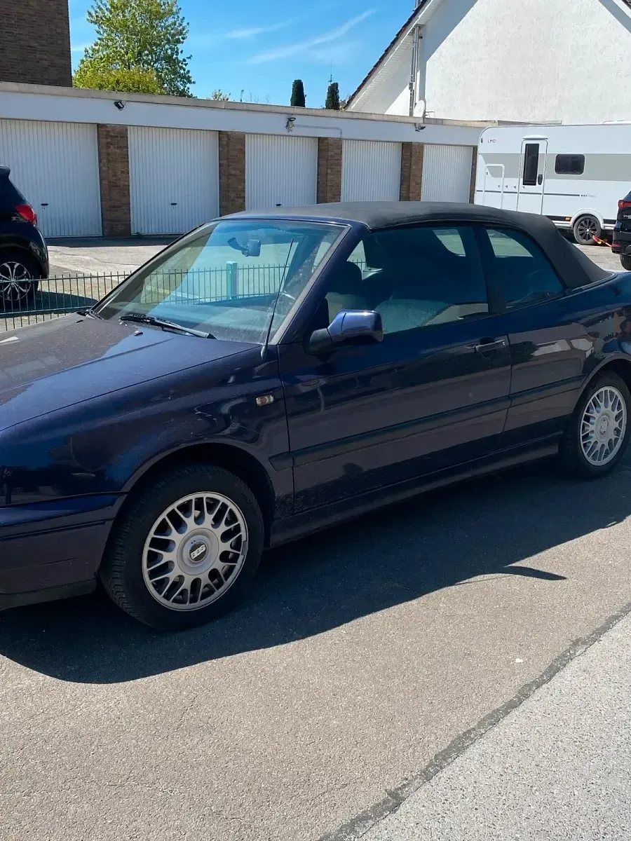 Gebraucht VW Golf Cabriolet 1995 Violet Cabrio