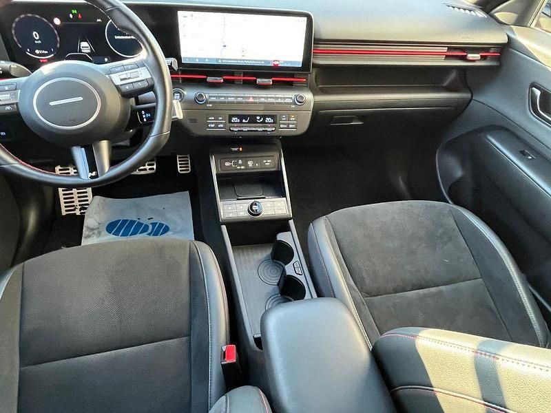 Gebraucht Hyundai Kona N Line 105 PS (77 kW) 2023 Rot SUV