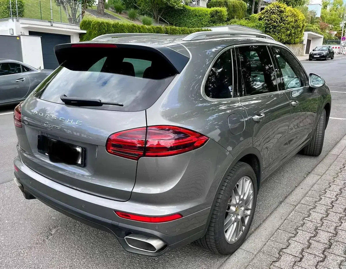 Gebraucht Porsche Cayenne 262 PS (192 kW) 2016 Grau SUV