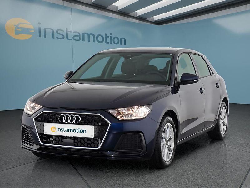 Blau Gebraucht 2024 Audi A1 Sportback Kleinwagen | 21.699 € (Fairer Preis) - Bild 1/4