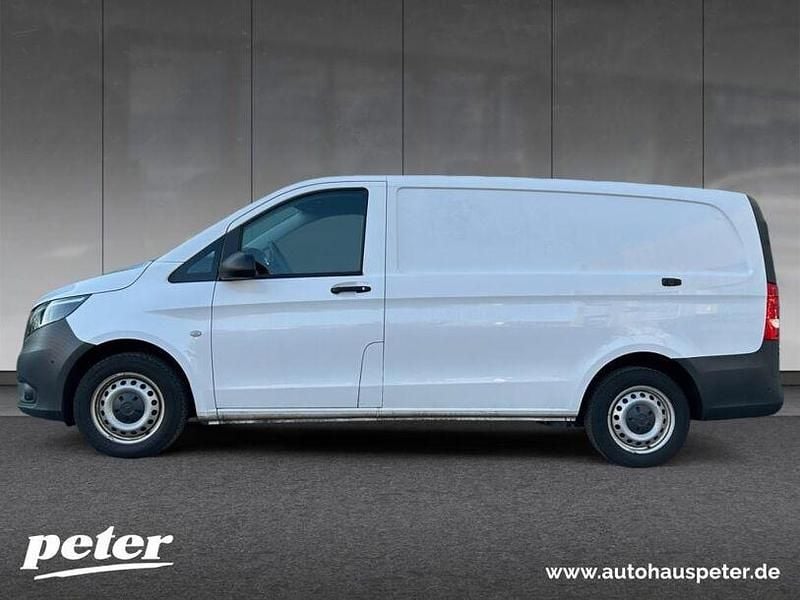 Gebraucht Mercedes Vito 163 PS (119 kW) 2021 Arktikweiß Van