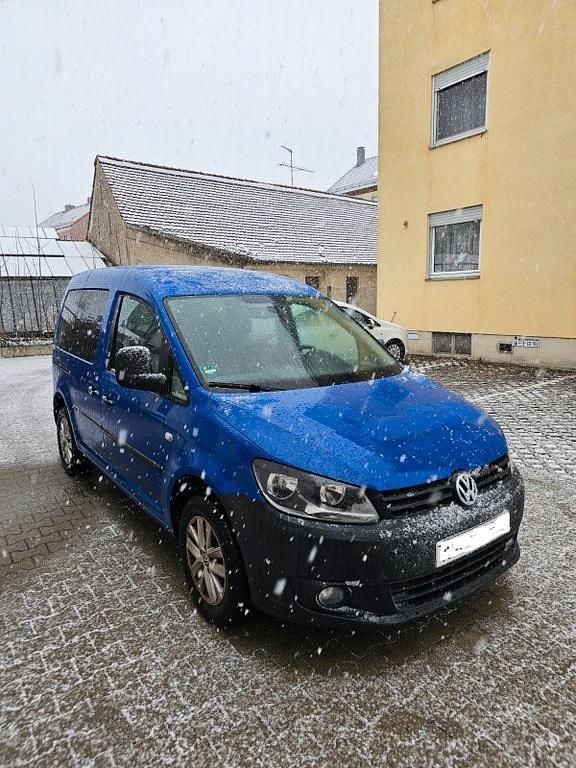 Gebraucht VW Caddy Comfortline 109 PS (80 kW) 2012 Blau Van / Kleinbus
