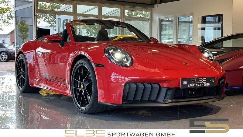 Gebraucht Porsche 911 541 PS (397 kW) 2025 Rot Cabrio