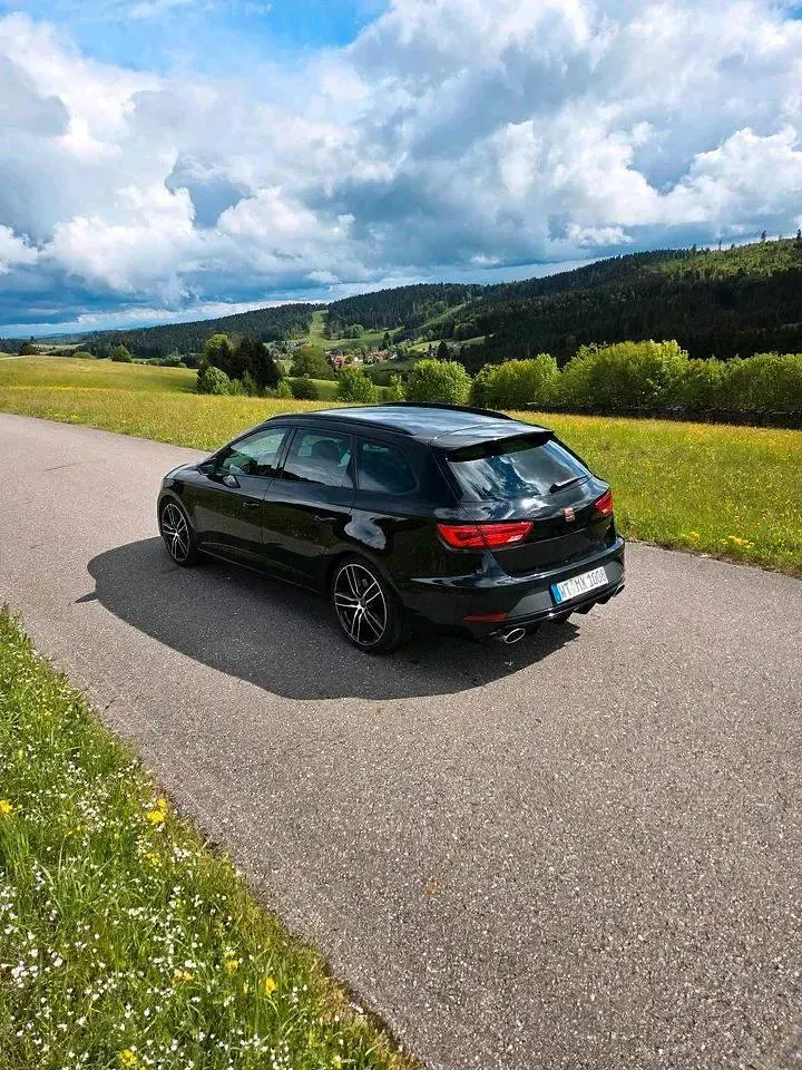 Gebraucht Seat Leon 4Drive 300 PS (220 kW) 2020 Schwarz Kombi