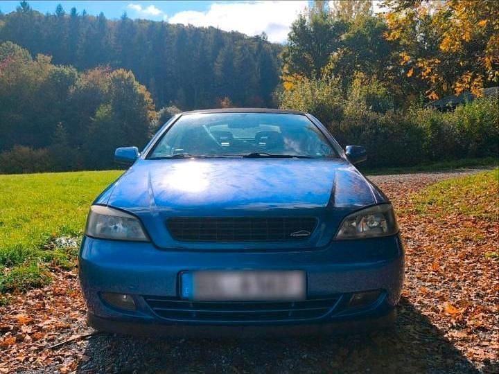 Gebraucht Opel Astra Cabriolet 147 PS (108 kW) 2002 Blau Cabrio