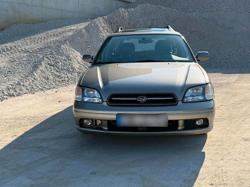 Gebraucht Subaru Legacy 125 PS (91 kW) 2001 Gold Kombi