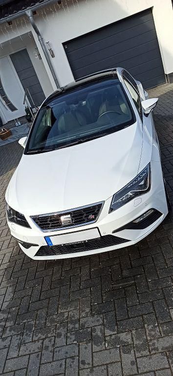 Gebraucht Seat Leon Beats 150 PS (110 kW) 2019 Weiß Limousine