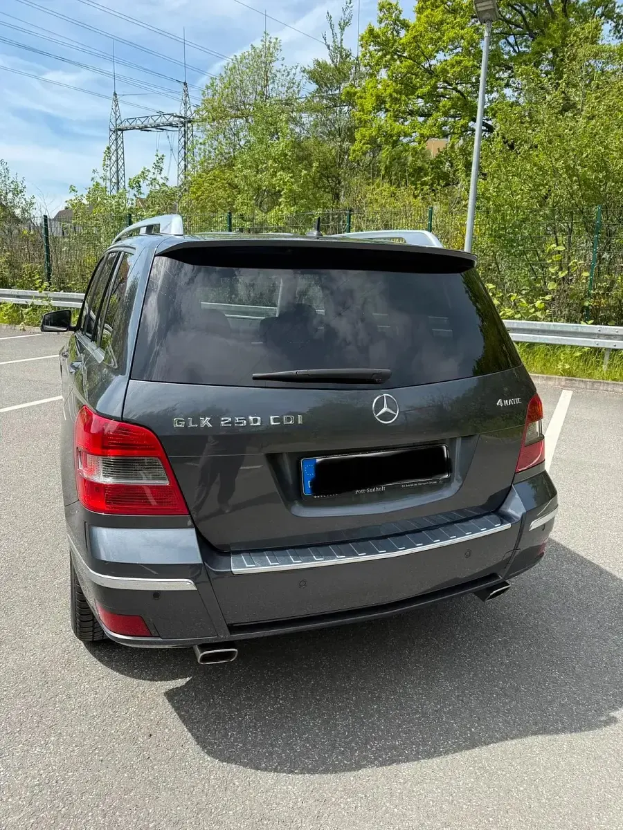 Gebraucht Mercedes GLK250 204 PS (150 kW) 2010 Grau SUV